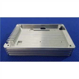 Extruderad kylfläns